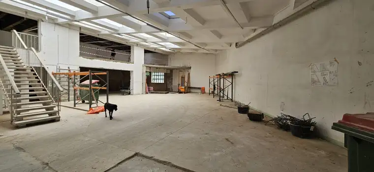760m2 Betriebshalle samt Büro