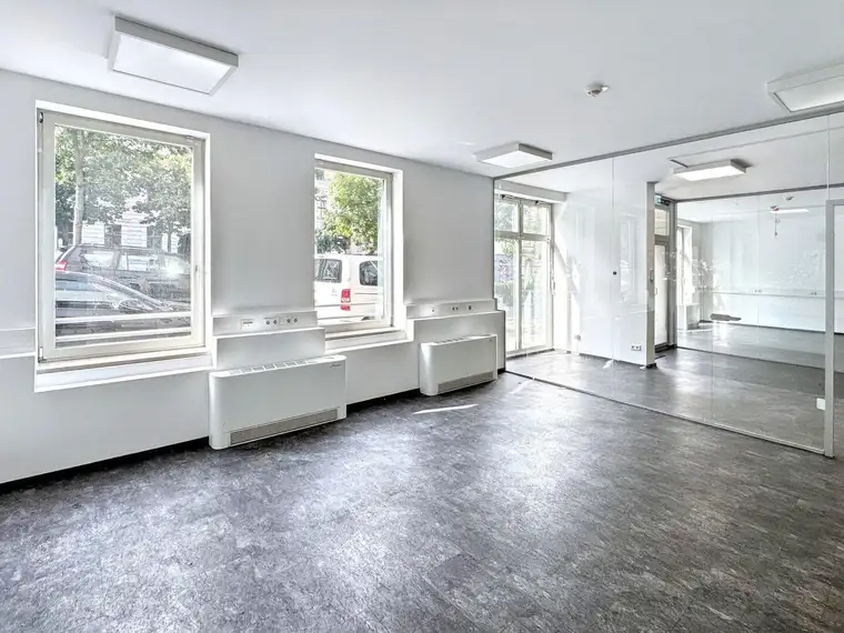Moderne Geschäftsfläche - 320 m² - eigener Eingangsbereich - Nähe Schottentor