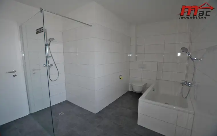 Fertig erstelltes Wohnhaus bereit für Ihren Erstbezug