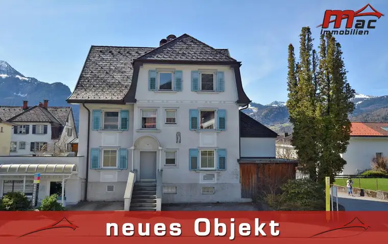 Zinshaus mit 4 Wohnungen und Gewerbefläche