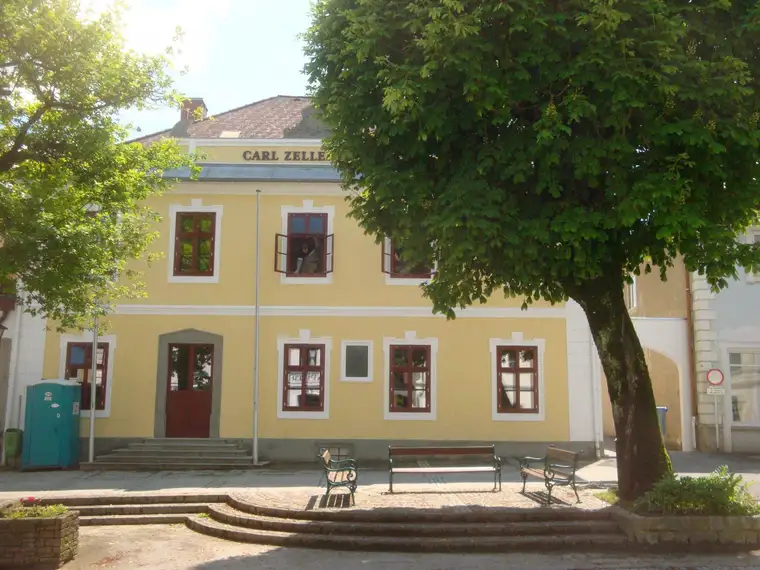 Marktplatz 13/10