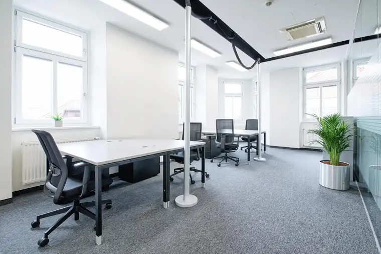 Moderne Büroflächen im Zentrum von Klagenfurt – getrennte Büros für bis zu 20 Mitarbeiter