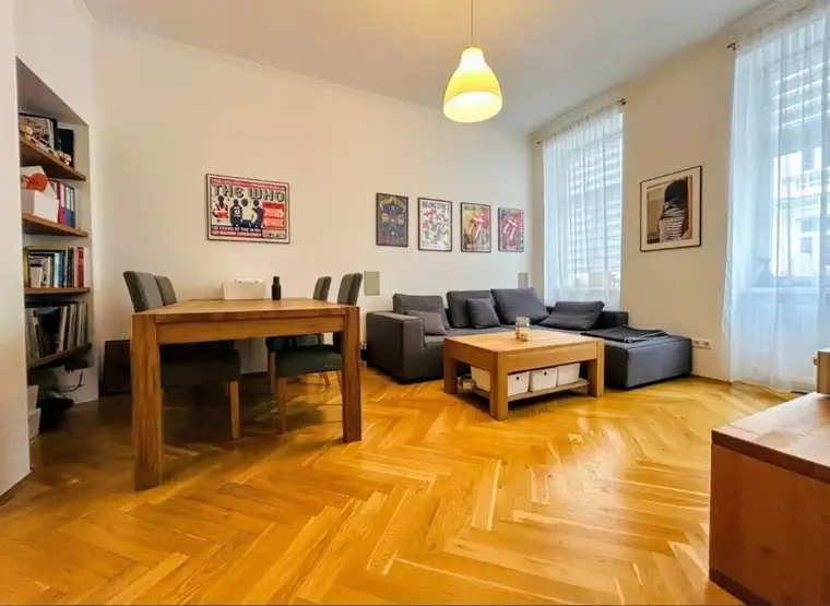 Hochwertige Altbaubauwohnung mit separater Küche in top zentraler Lage - gepflegt, modern und sofort bezugsfertig!