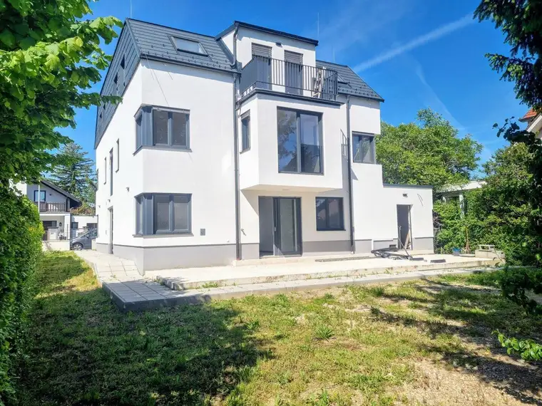 Barrierefreies Raumkonzept: Büro/- Kanzlei mit Terrasse in Traumlage am Rosenhügel - Erstbezug