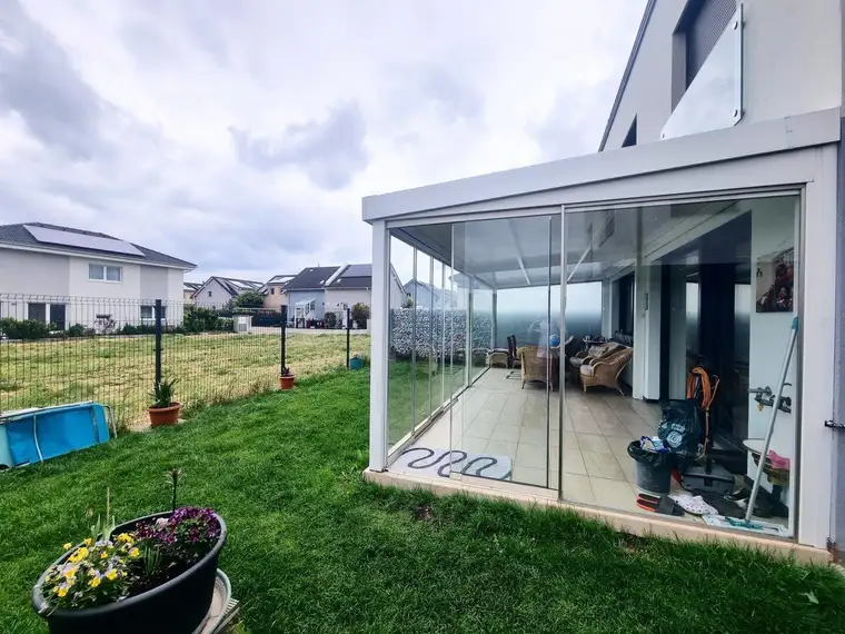 Ruhiges und attraktives Wohnen nahe Wien – 6 Zimmer, 2 Bäder, Garten, Wintergarten, Terrasse &amp; zwei Stellplätze
