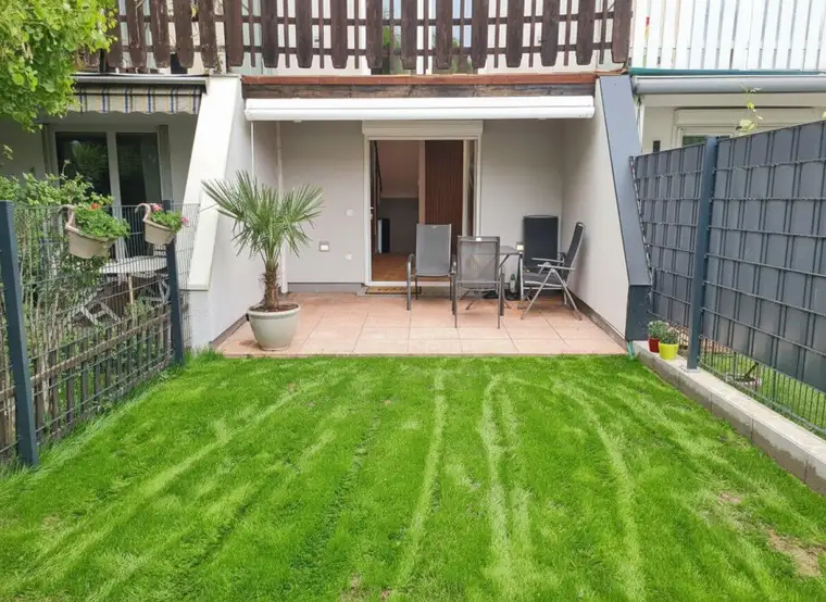 MODERNES REIHENHAUS - PROVISIONSFREI !!