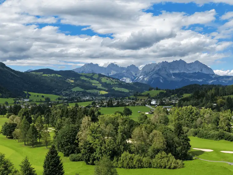 Exklusives Grundstück in Kitzbühel-Gundhabing - zwischen Golfplatz, Schwarzsee und Kitzbüheler Bergwelt