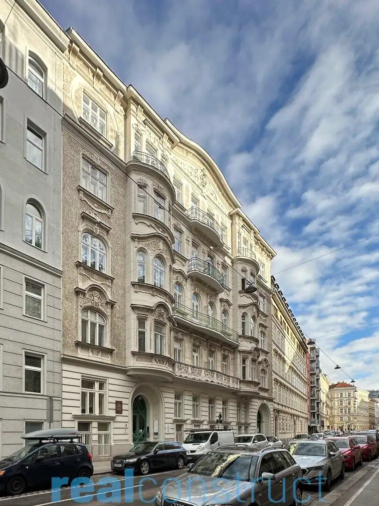 Büroflächen von 154-370m2 in repräsentativem Altbau - Nähe Wien Mitte - ab 12,90 EUR/m2