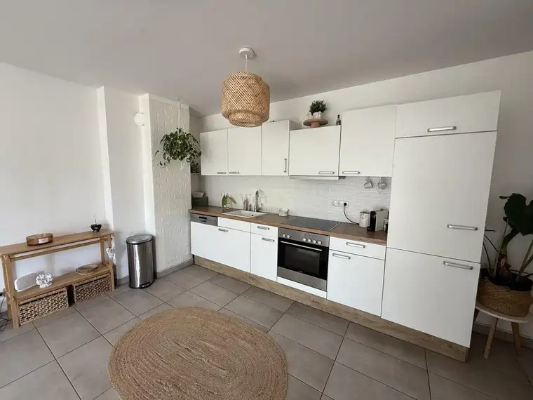 Moderne 3 Zimmer Wohnung mit Garten in Grünruhelage zu vermieten!