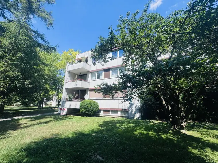 Helle 2-Zimmer-Neubauwohnung mit Terrasse &amp; Parkplatz in ruhiger Grünlage