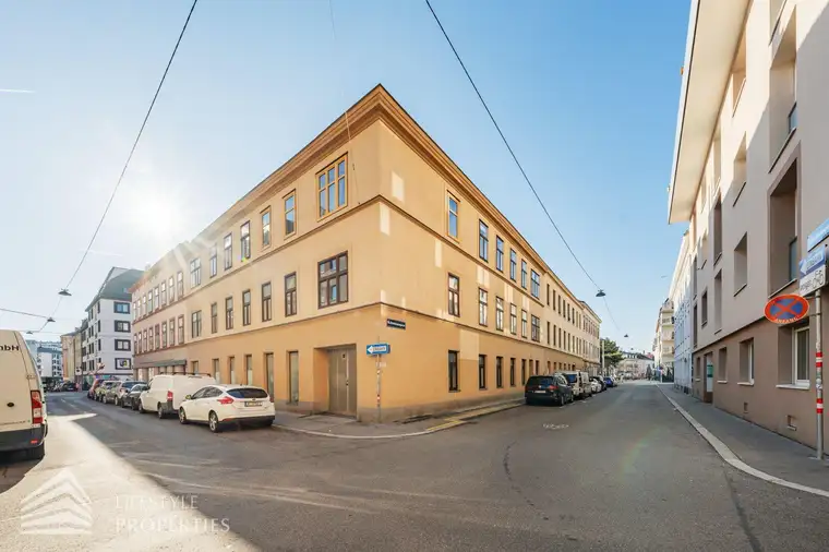 Geschäftslokal mit Dienstwohnung und Garage, Nähe Gürtel