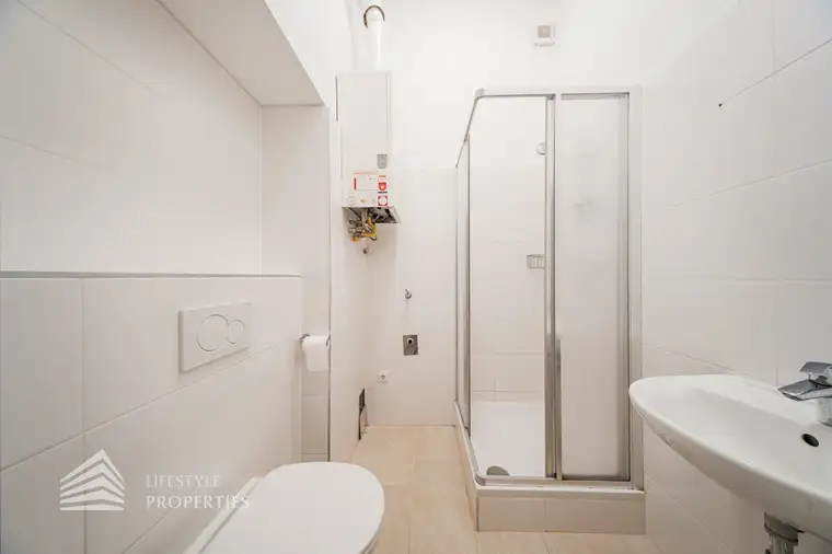 Helle 2-Zimmer Wohnung in bester Lage, Nähe Schönbornpark