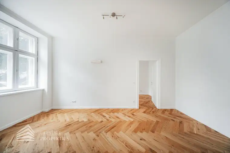 Wunderschöne 3-Zimmer Altbauwohnung, Erstbezug!