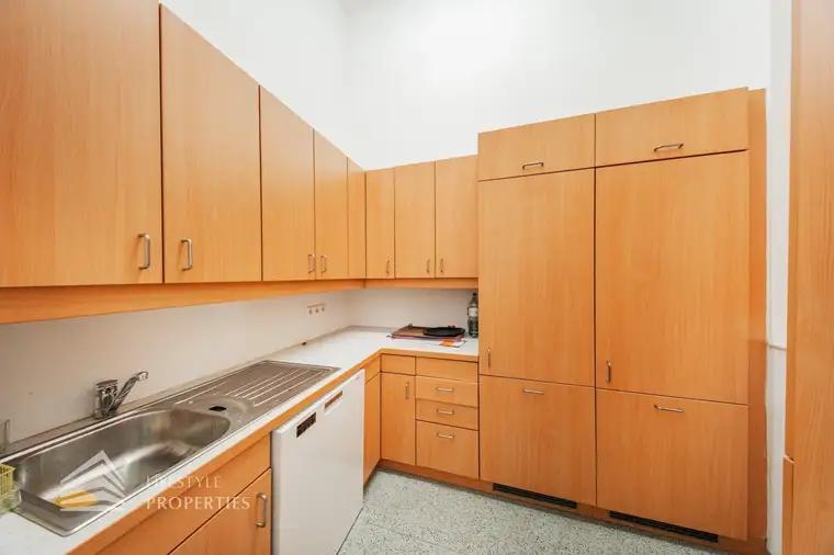 Wohnungspaket mit Planung zum Sanieren, Nähe Schönbornpark