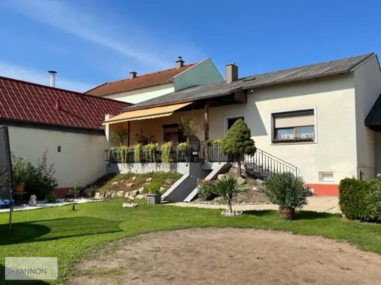 Parndorf - !!! 2 Häuser zum Preis von 1 !!!!