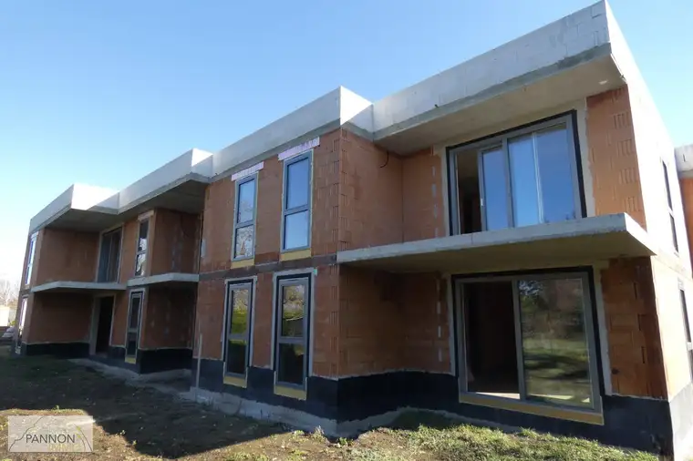 NATURNAHE NEUBAUWOHNUNG ENERGIESPAREND SÜDTERRASSE
