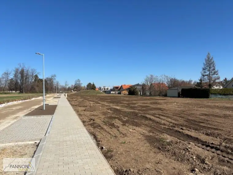 Potzneusiedl - 3 perfekte Baugrundstücke in absoluter Ruhelage - OHNE BAUZWANG