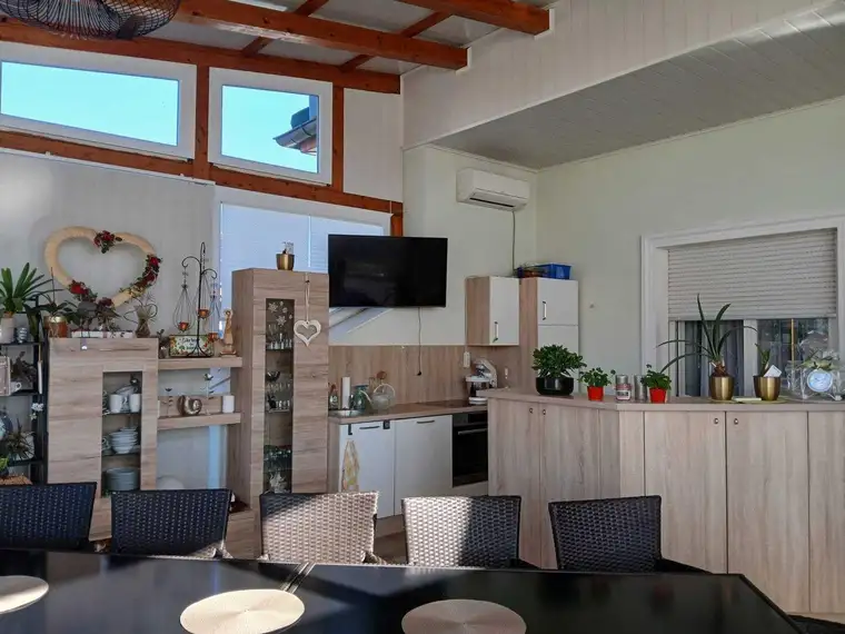 Winden am See - Ihr Traumhaus mit großem Garten wartet auf Sie!