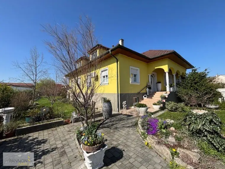 Winden am See - Ihr Traumhaus mit großem Garten wartet auf Sie!
