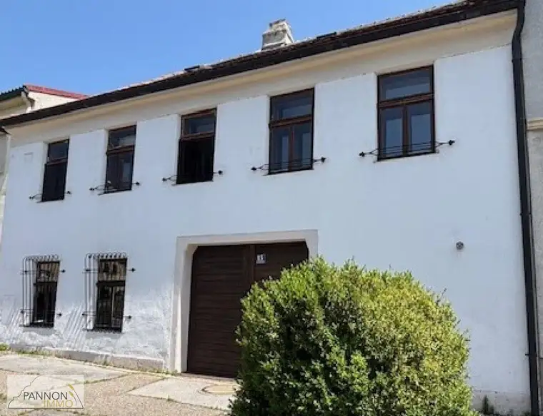 Unikat in Winden am See - Symbiose aus Moderne und Tradition