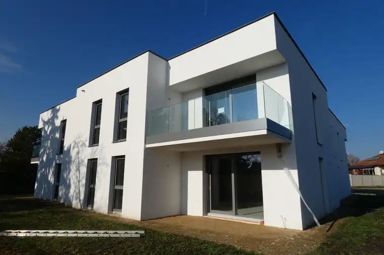 MIETKAUF!! ENERGIESPAREND MIT SÜDTERRASSE UND EIGENGARTEN