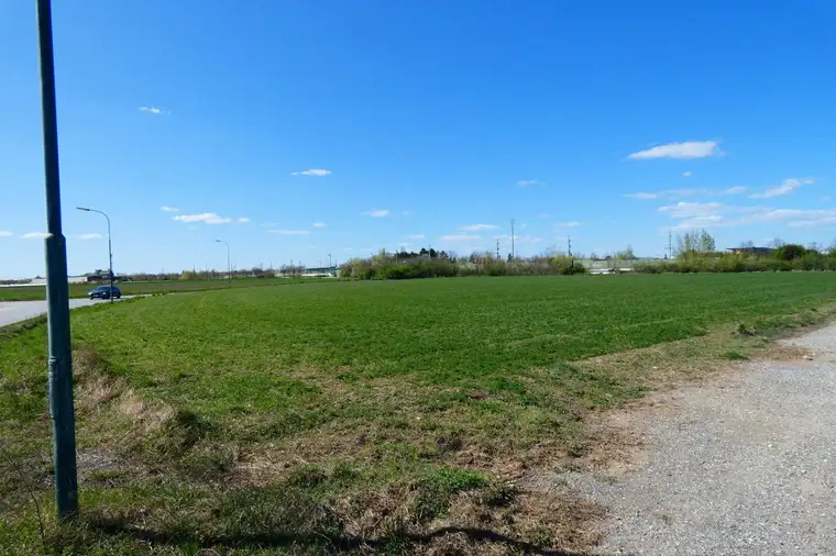 NEUER GEWERBEPARK NÄHE OSTAUTOBAHN