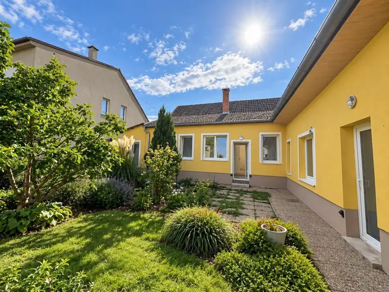 Wallern - Bauernhaus im Herzen des Seewinkels – charmantes Zuhause mit uneinsehbarem Garten und vielseitigen Möglichkeiten