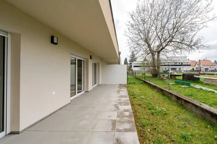 Sofort einziehen: Barrierefreie Erdgeschoss-Wohnung mit Terrasse &amp; Garten
