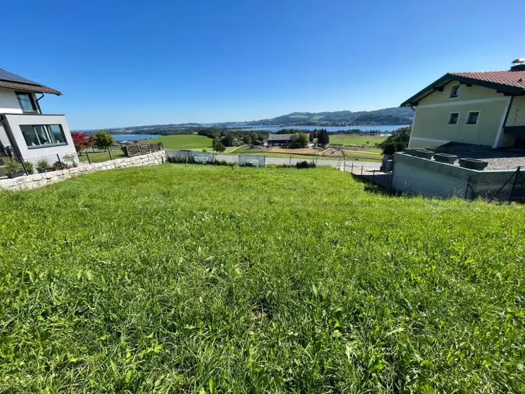 Seeblick und Erholung einzigartiges Grundstück in Seeham zu verkaufen