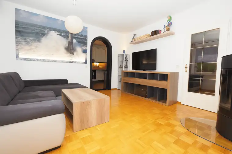 98 m² - flexibles Familiendomizil in Mondsee – mit eigenem Grünzugang, Parkplatz &amp; großem Keller