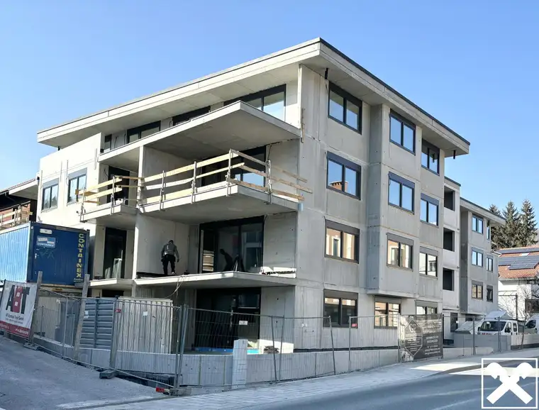Neubau-Gewerbeeinheit in Steinach am Brenner