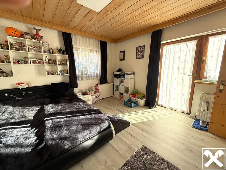 Idyllisch gelegenes, großzügiges Mehrparteienhaus in der Nähe von St. Anton am Arlberg