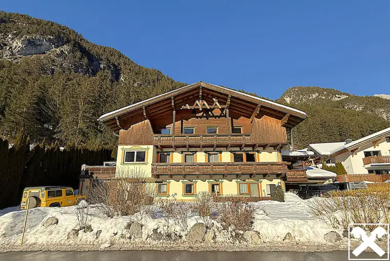 Idyllisch gelegenes, großzügiges Mehrparteienhaus in der Nähe von St. Anton am Arlberg