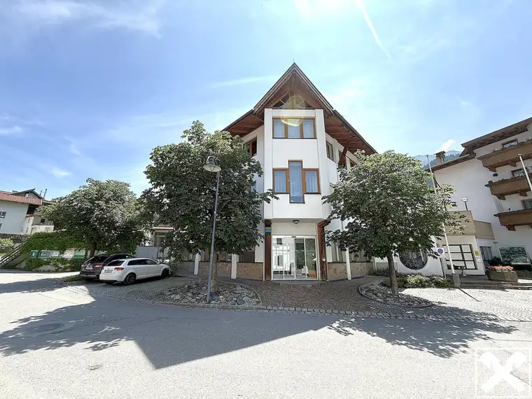 Zu Vermieten: Attraktive Bürofläche in zentraler Lage