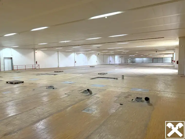 Flexible Gewerbeflächen für Lager und Logistik mit Top Anbindung- von 500 m² bis 11.000 m² verfügbar