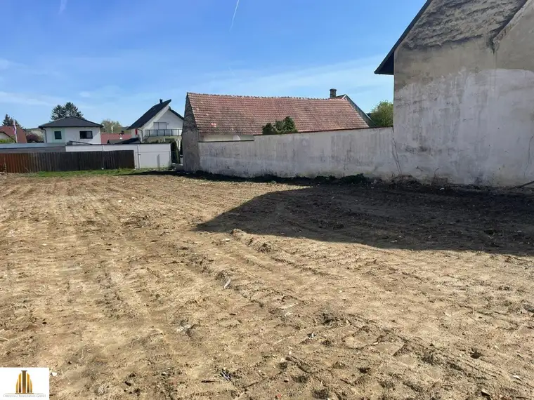 880m2 sonnig &amp; ruhig - Baugenehmigung für 4 Wohneinheiten!