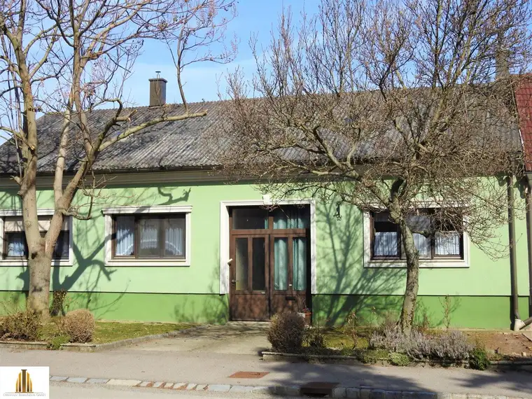 Hübsches und gepflegtes Landhaus mit Garten und Stadel in Hart, ca. 10 km von Hollabrunn entfernt!