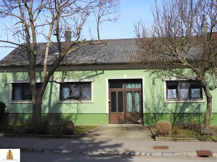 Hübsches und gepflegtes Landhaus mit Garten und Stadel in Hart, ca. 10 km von Hollabrunn entfernt!