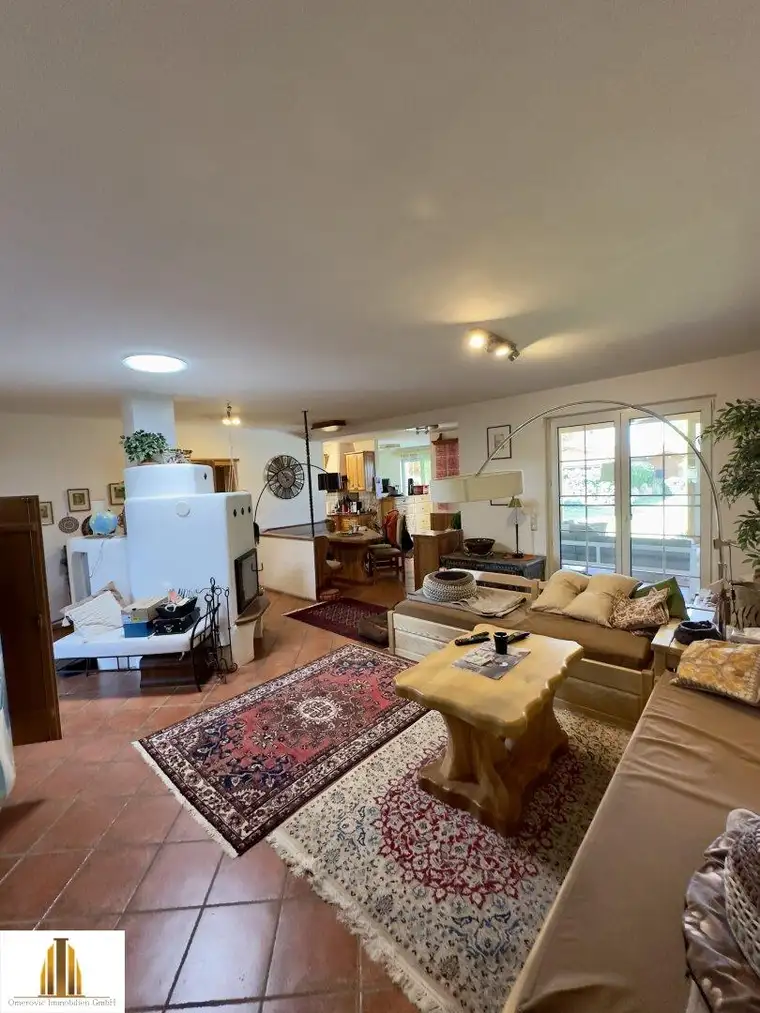 Eleganter Bungalow in Tribuswinkel: Ihr Traumhaus mit Garten, überdachten Pool und Terrasse!
