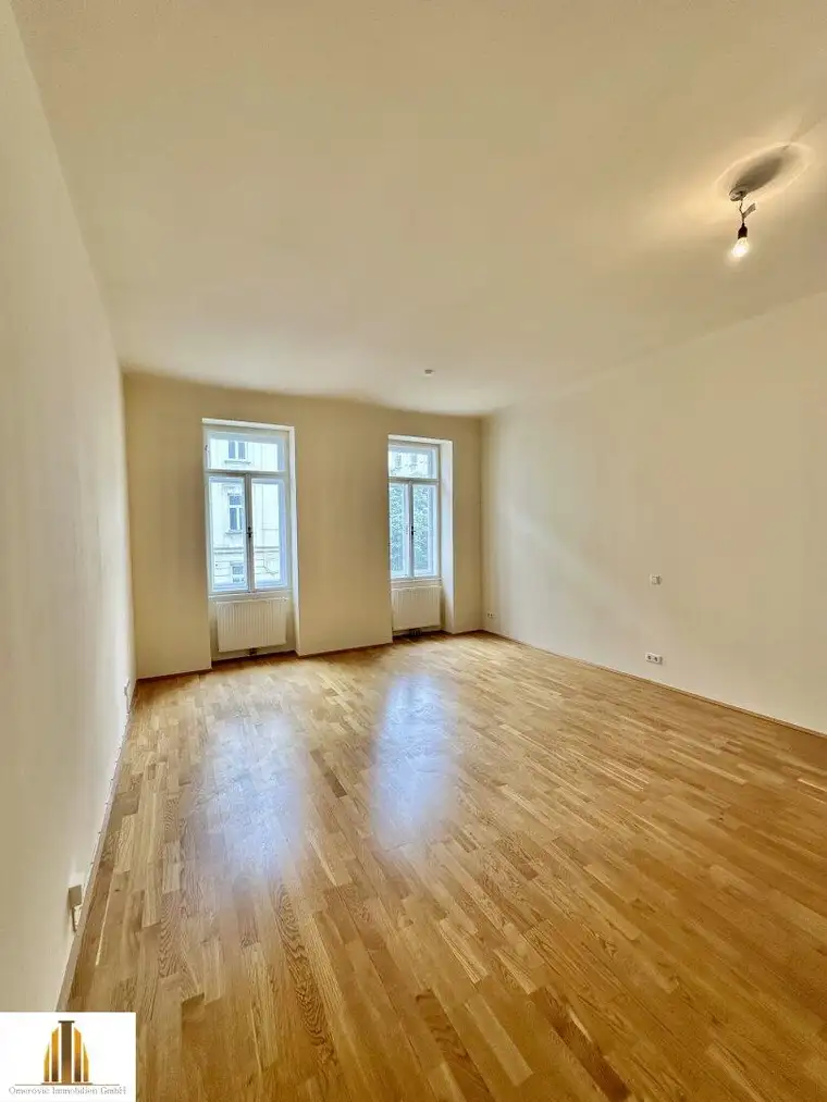 2 Zimmer-Wohnung in Top-Lage, in einem sehr schönen gepflegten Altbau!