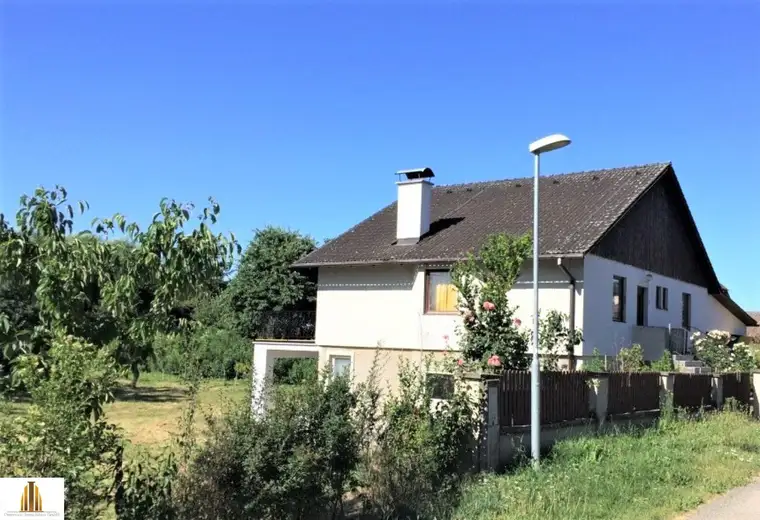 Einfamilienhaus in ruhiger Lage, mit wunderschönem großen Garten Nähe Ravelsbach im Weinviertel!