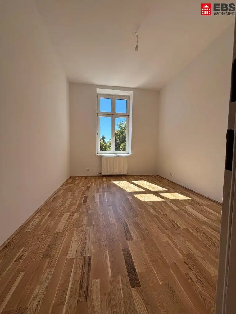 Großzügige 3-Zimmerwohnung mit rd. 90 m² in hervorragender Zentrumslage von Wels! Perfekte Anbindung, Infrastruktur und Erreichbarkeit! Parkplatz und Kellerabteil vorhanden!