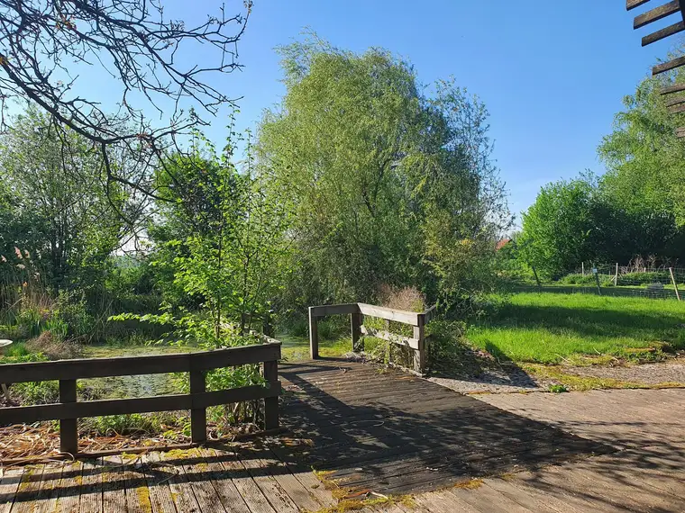VERMIETUNGSOBJEKT mit ca. 3.400 m² GRUND in ÜBERACKERN