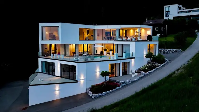 Eichenberg: Exklusives Penthouse mit atemberaubender Seesicht