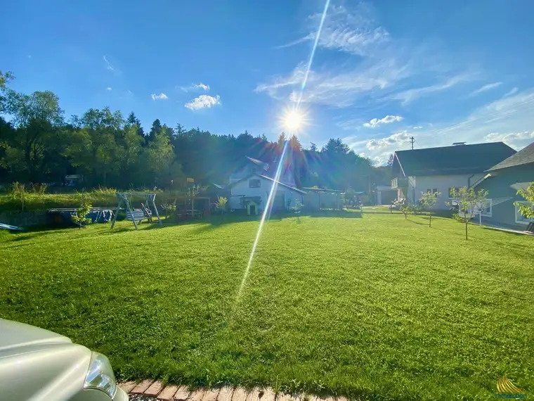 Charmante Haushälfte in Attnang Puchheim