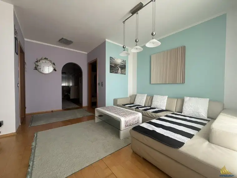 Geräumige 92 m² 4-Zimmer-Wohnung in Linz mit Loggia, tollem Ausblick und TG-Stellplatz