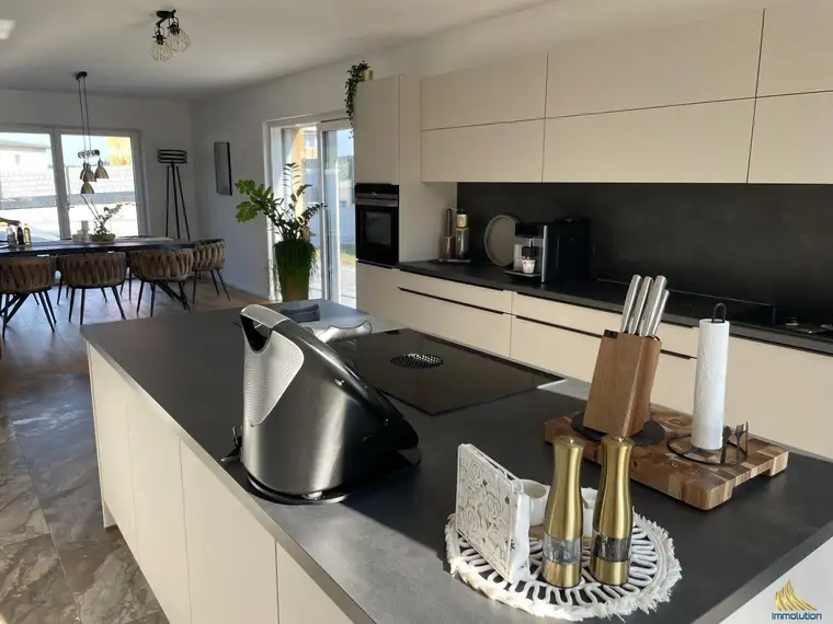 Hochwertiges Traumhaus mit lichtdurchfluteten Räumen und Wohlfühlcharakter