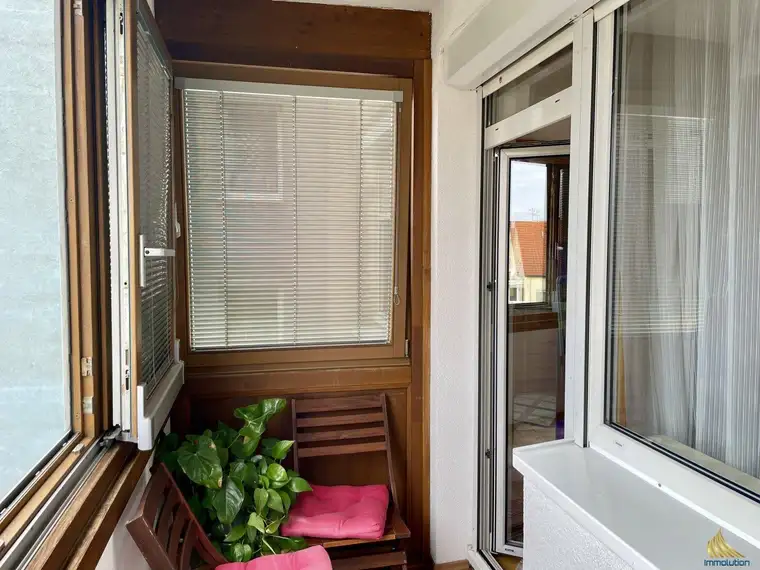 Helle 4-Zimmer-Wohnung mit Balkon/Wintergarten – zwei Gehminuten zur PlusCity