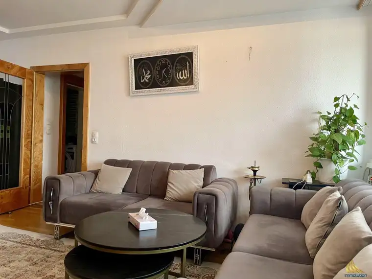 Helle 4-Zimmer-Wohnung mit Balkon/Wintergarten – zwei Gehminuten zur PlusCity
