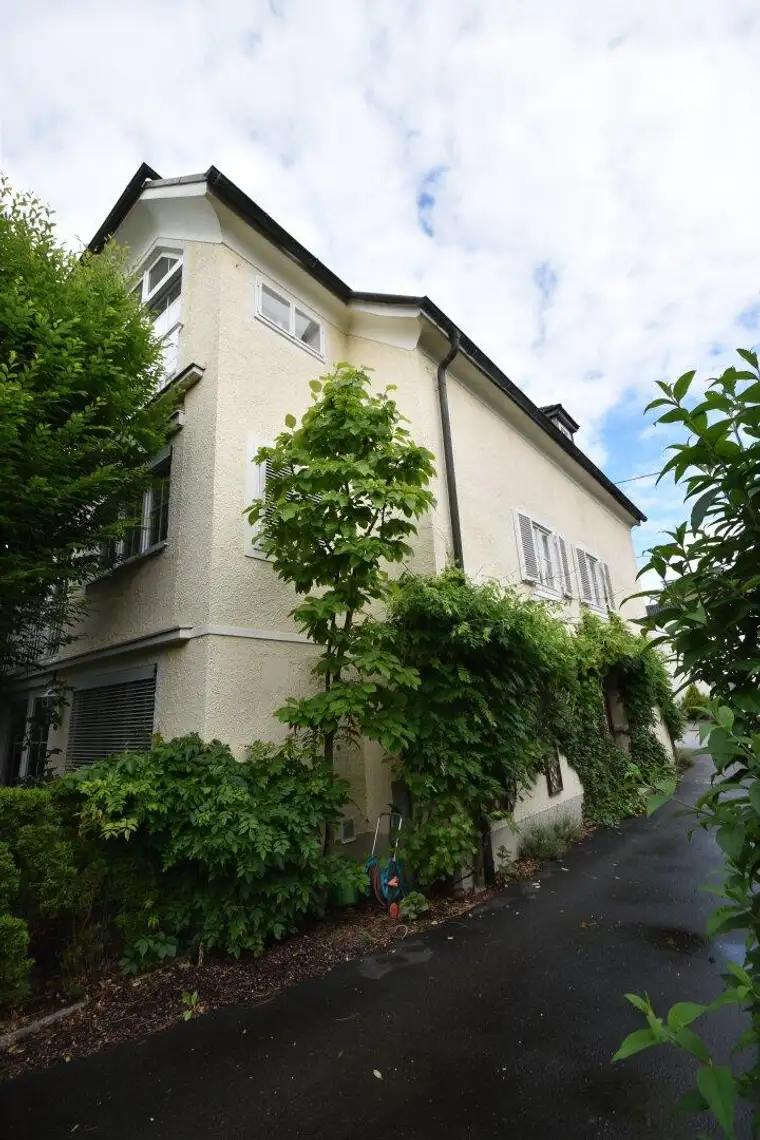 "PARSCH - Saniertes Apartmenthaus mit 3 Wohnungen in bester Lage"